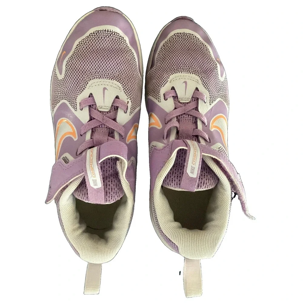 Nike Youth Sz 1.5Y Girls Cosmic Runner GS Shoes Purple Violet Star